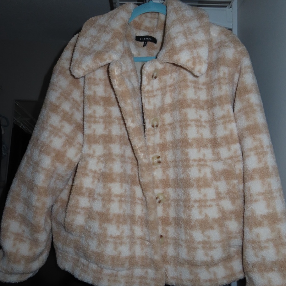 so cute for the winter season! it’s so soft and warm!